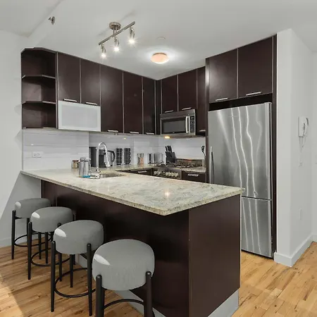 Modern 2Br Steps From New York'S Iconic Broadway Apartment Exterior photo
