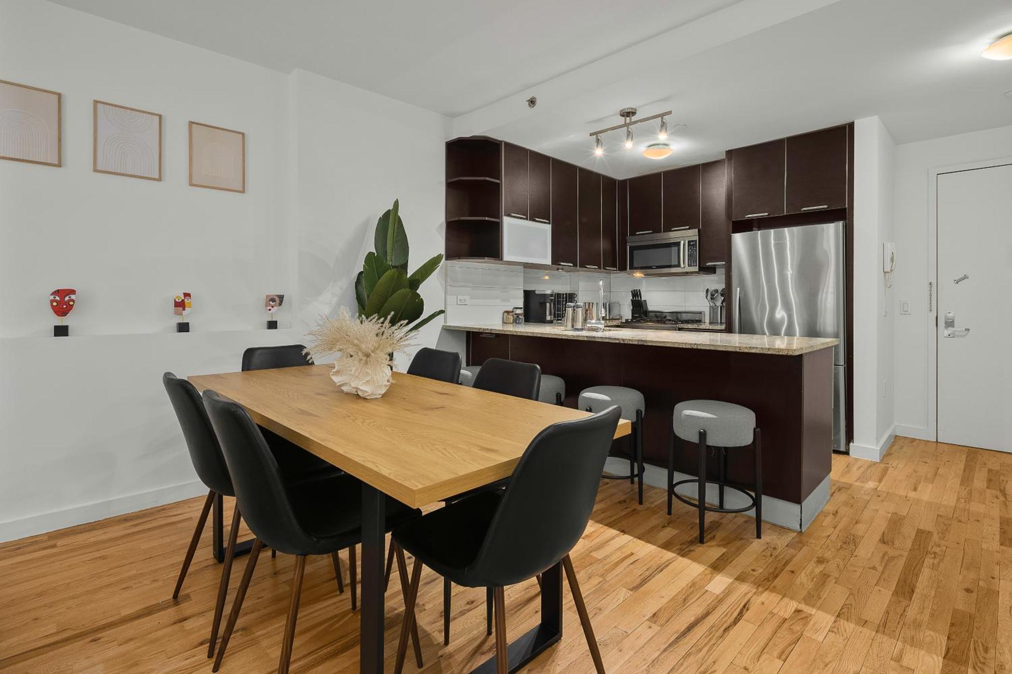 Modern 2br Steps From New York's Iconic Broadway Appartamento